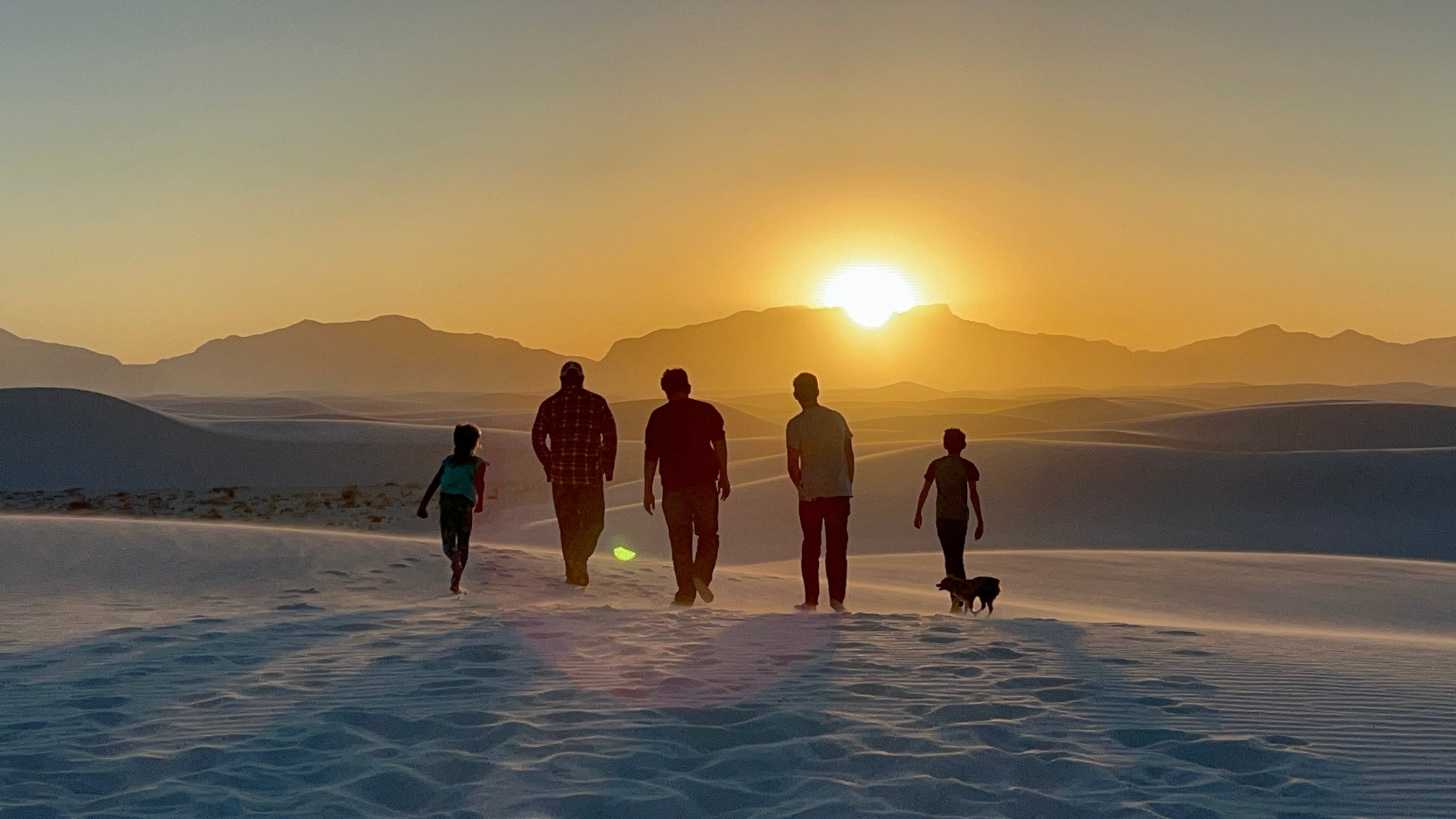 White Sands National Park: A Must-Visit Destination for Traveling Families